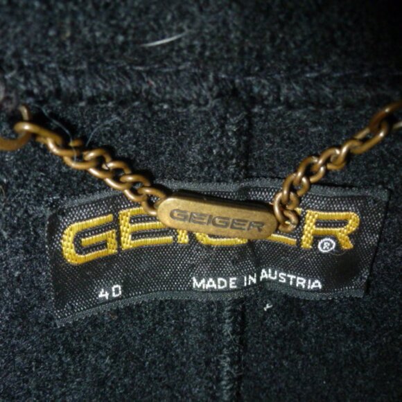 Elegant Cropped 100% wool Geiger Made in Austria jacket cardigan Sz40 EU - Picture 7 of 9